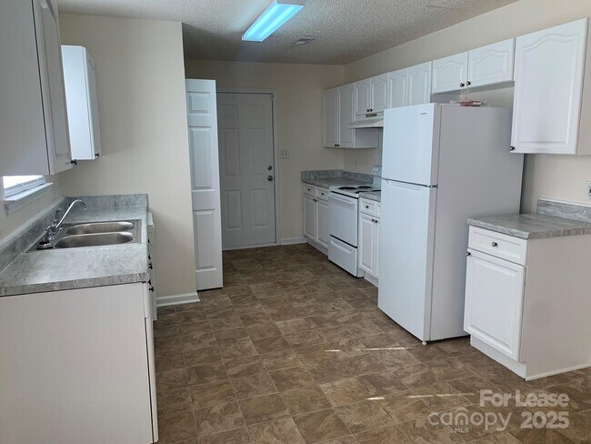 Foto del edificio - 3215 Irwin Valley Ct