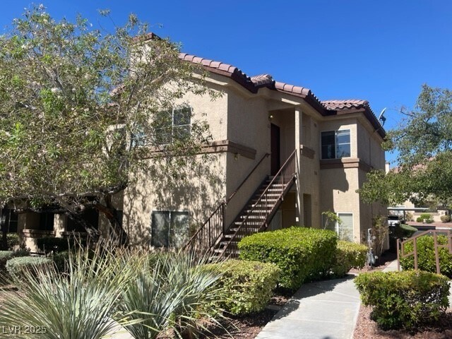 Foto principal - 8501 W University Ave
