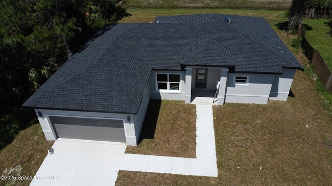 Building Photo - 2862 Pomello Ave SW