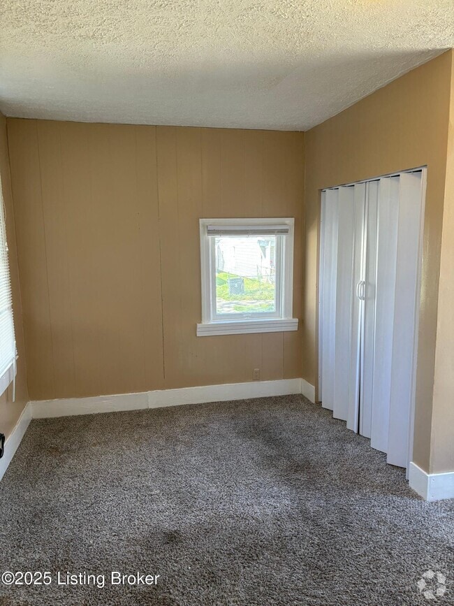 Building Photo - 429 Heywood Ave