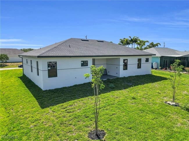 Foto del edificio - 24 NW 21st Ave