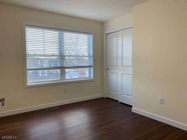 Building Photo - 430 Hamilton Blvd