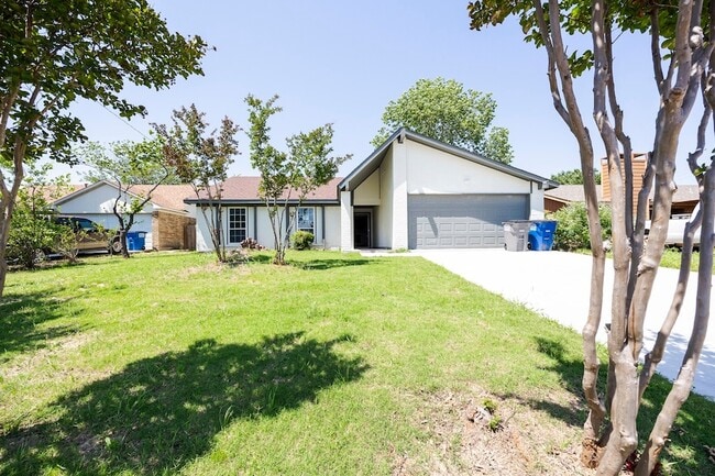 Building Photo - 2609 Herring Cir