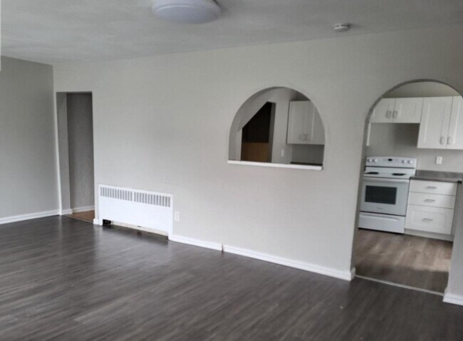 Photo du bâtiment - Spacious 2 Bedroom, 2 Bathroom Home – In-U...
