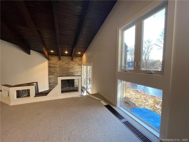 Foto del edificio - 860 Oakwood Rd