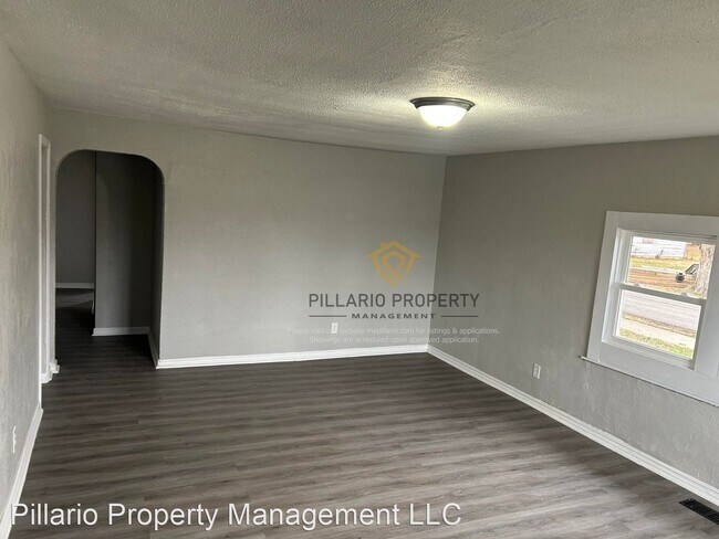 Building Photo - 3 br, 1 bath House - 2204 W 30th St.