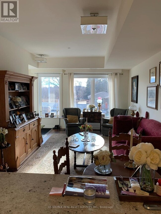 Photo du bâtiment - 487 Queen St