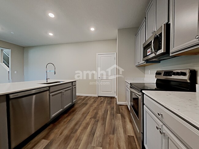 Building Photo - 132 Edge Park Trl