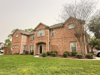 Building Photo - 4027 Park Thicket