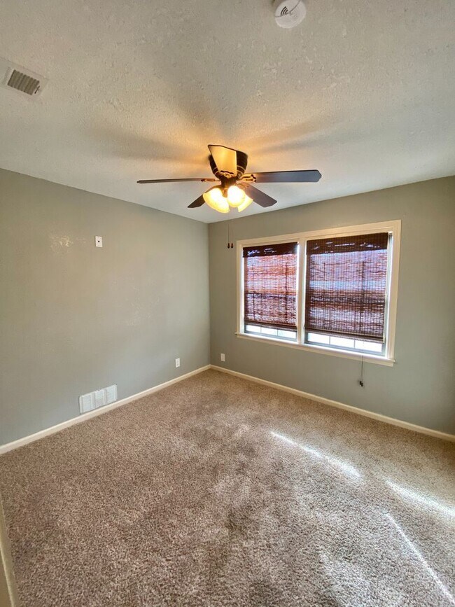 Building Photo - Spacious Four Bedroom, Pre-Leasing for Sum...