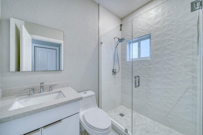 Foto del edificio - 14803 NW 87th Pl