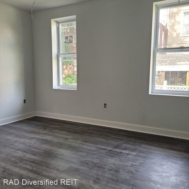 Building Photo - 5 br, 3.5 bath House - 141 W Apsley St