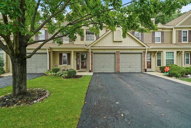 Foto del edificio - 20 Peach Tree Ln