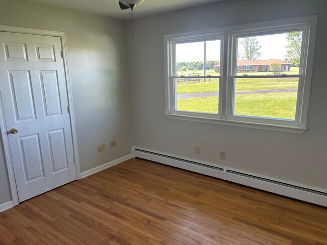 Foto del edificio - 23700 Widows Rd