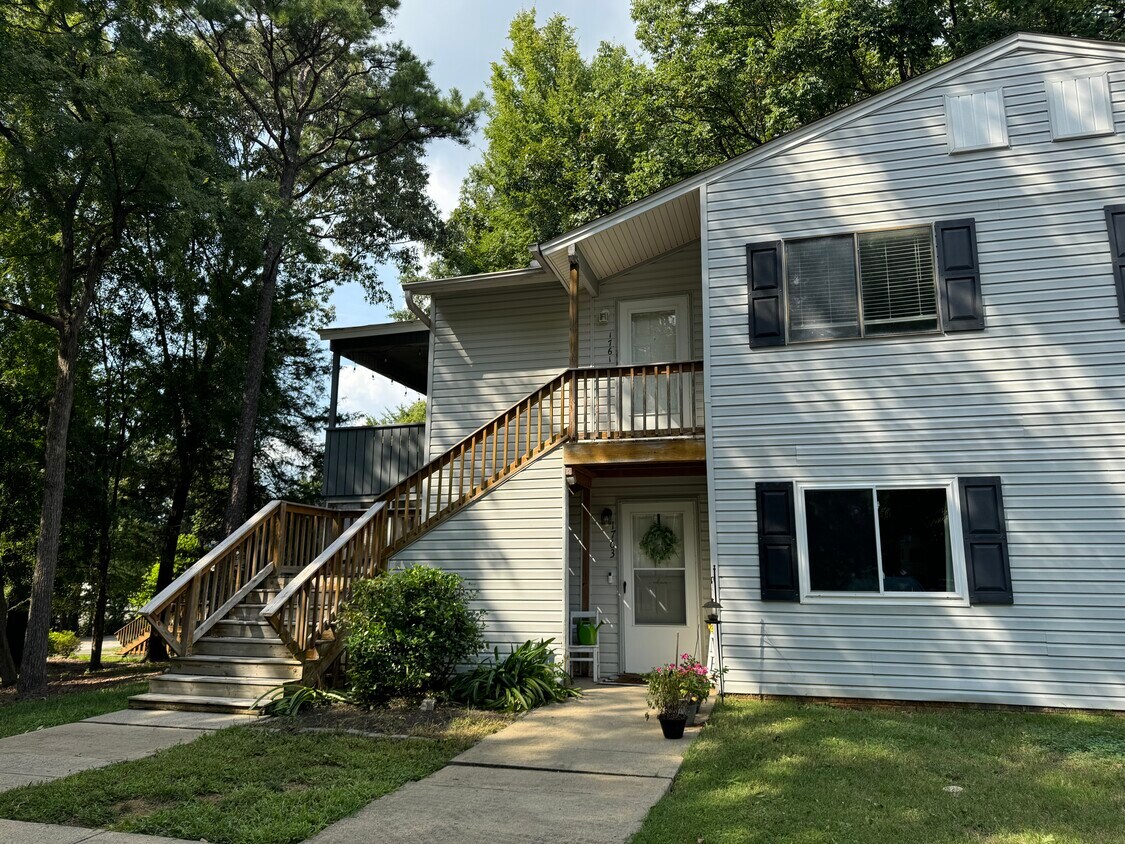 Primary Photo - 1761 Hunters Trail