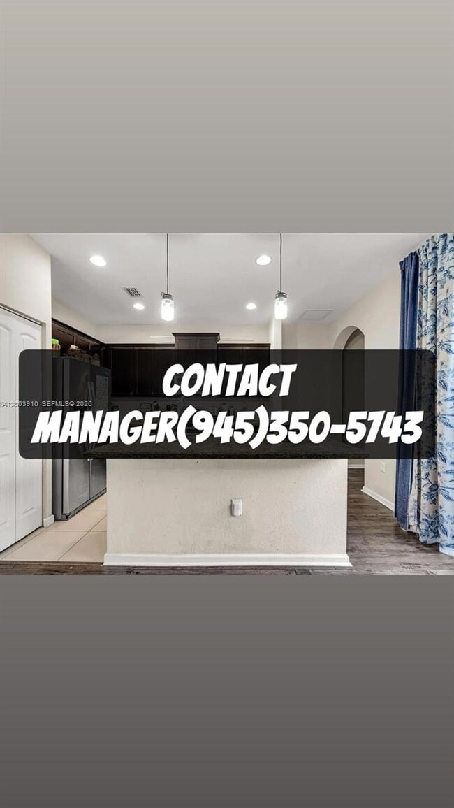 Building Photo - 6241 Sedgewyck Cir W