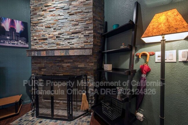 Building Photo - 4435 Marlborough Ave