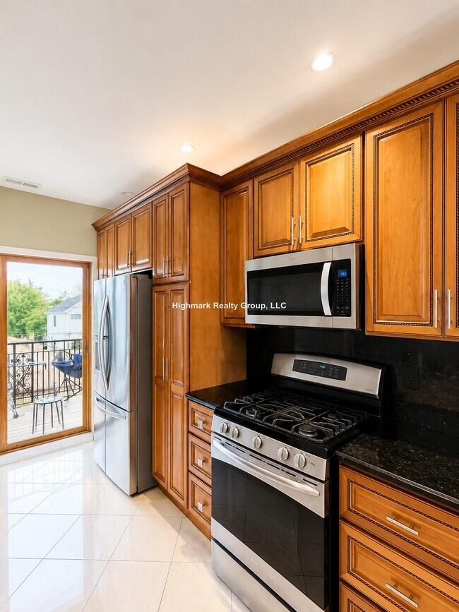 Foto del edificio - 3723 W Wilson Ave
