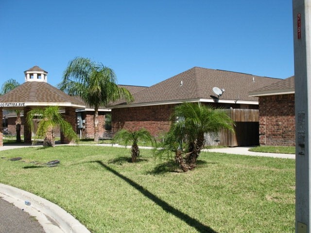 Foto del edificio - 2500 Fatima Ave