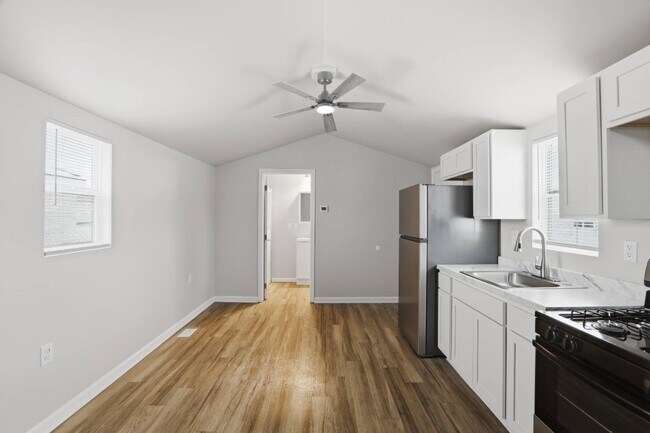 Foto del edificio - 22600 Middlebelt Rd