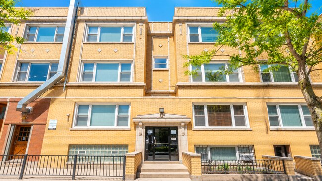 Foto del edificio - 444 W Arlington Pl