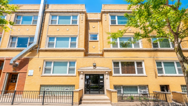 Building Photo - 444 W Arlington Pl