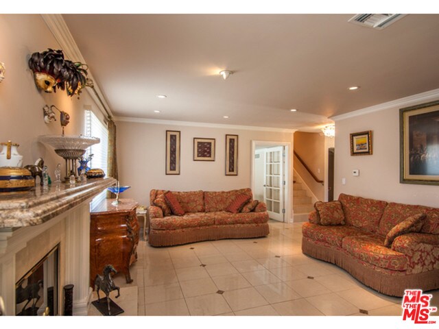 Foto del edificio - 12762 Byron Ave