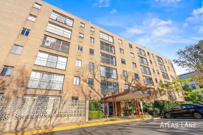 Building Photo - Professionally Managed// 1 Bedroom 1 Bathr...