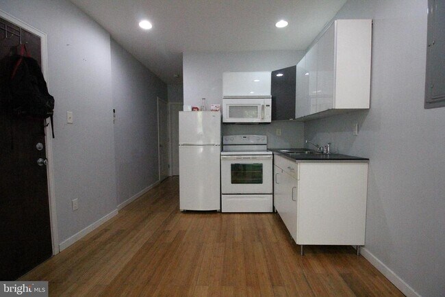 Foto del edificio - 1525 W Seybert St