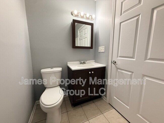 Foto del edificio - 3112 W Monroe St