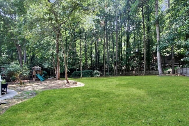 Building Photo - 455 Persimmon Ln