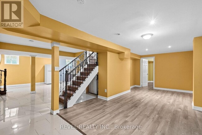 Building Photo - 1005 Sandcliff Dr