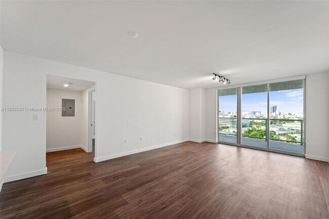 Foto del edificio - 1500 Bay Rd