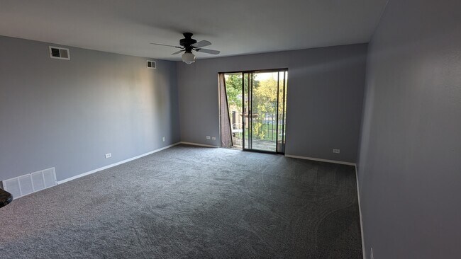 Foto del edificio - 7 Oak Creek Dr