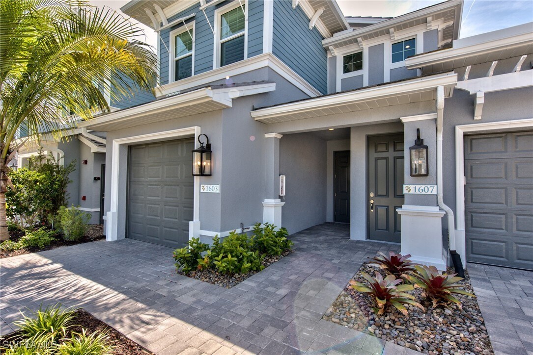 Primary Photo - 2609 Seychelles Cir