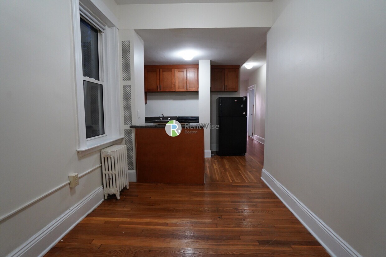 Primary Photo - 1788 Beacon St