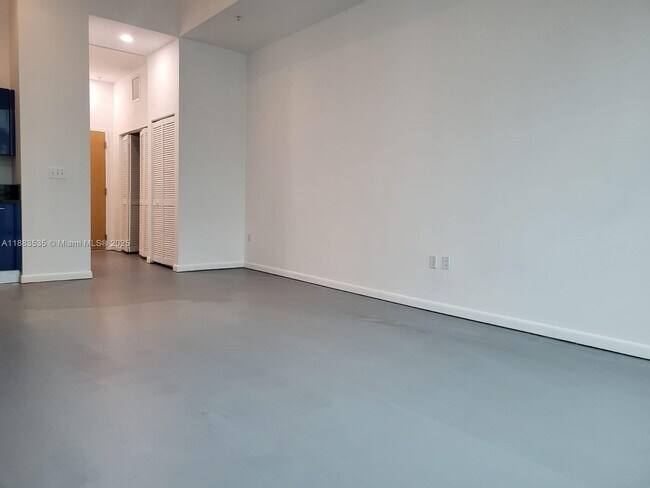 Foto del edificio - 253 NE 2nd St