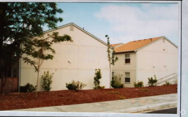 Foto del edificio - 4702-4706 S Warner St