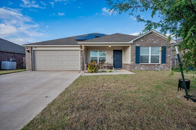 Building Photo - Beautiful 4 Bedroom Home in Newcastle!!