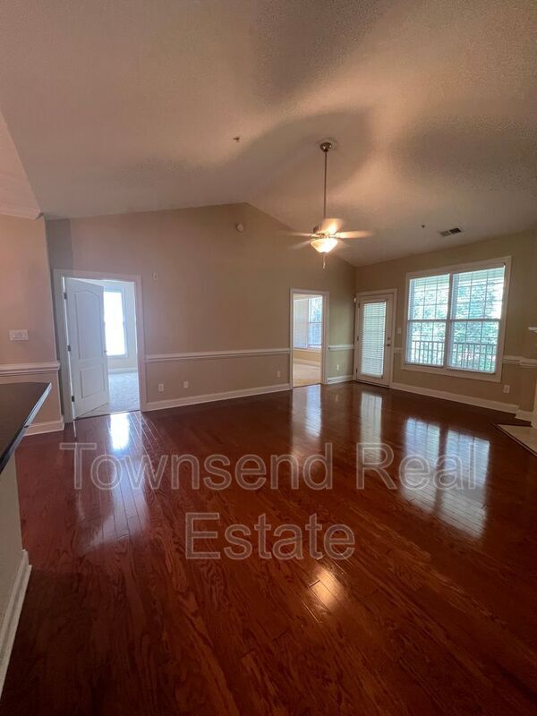 Foto del edificio - 210 Fountainhead Ln