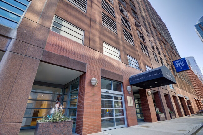 Building Photo - 474 N Lake Shore Dr