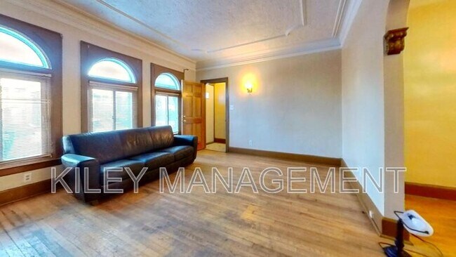 Foto del edificio - 16215 Fairfield St
