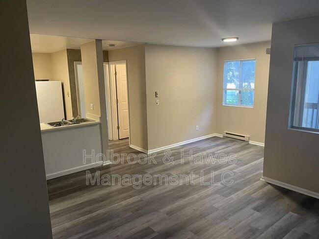 Foto del edificio - 4531 Boardwalk Dr