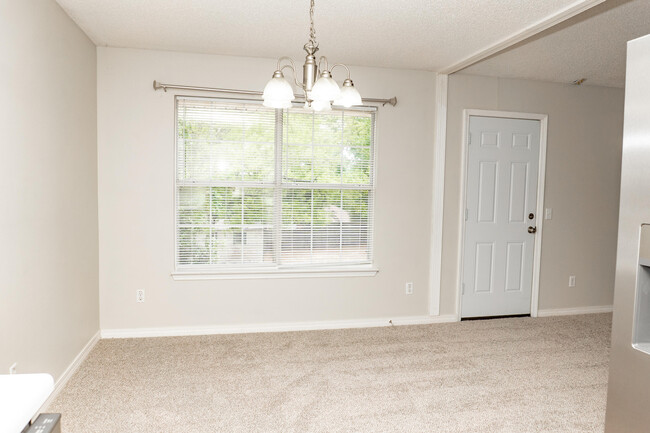 Building Photo - 5136 Whitehurst Ln