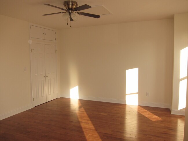 front bedroom-2 - 810 11th St NE