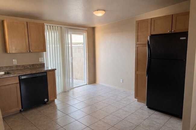 Building Photo - 2821 N Columbus Blvd