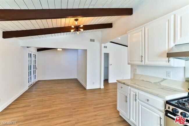 Building Photo - 3 br, 2 bath House - 20341 Enadia Way