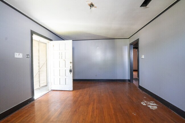 Foto del edificio - 3948 Carlton St
