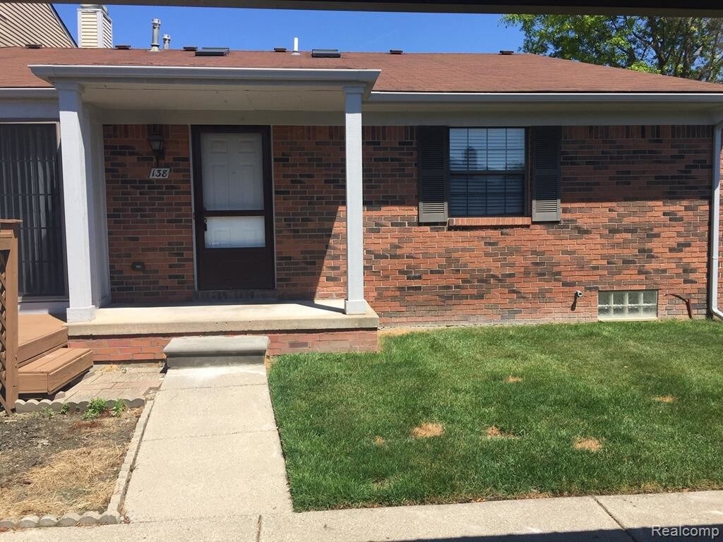 Primary Photo - 43568 Arbor Way W