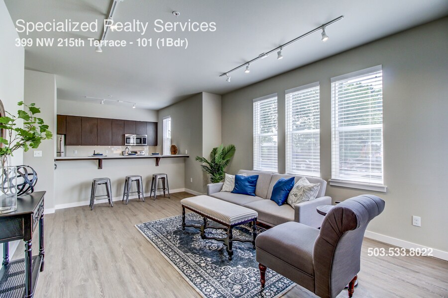 Foto principal - 399 NW 215th Ter